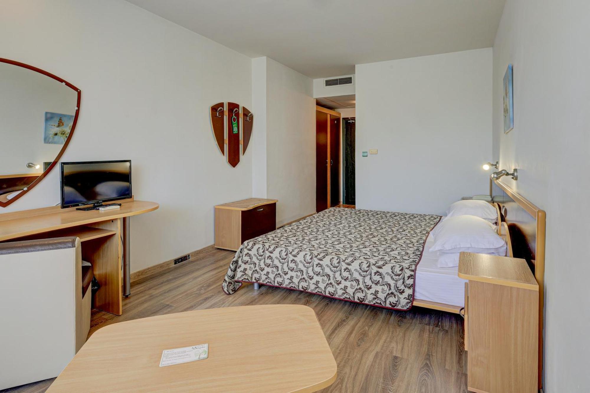 Doppel- oder Zweibettzimmer mit Meerblick (2 Erwachsene + 1 Kind)